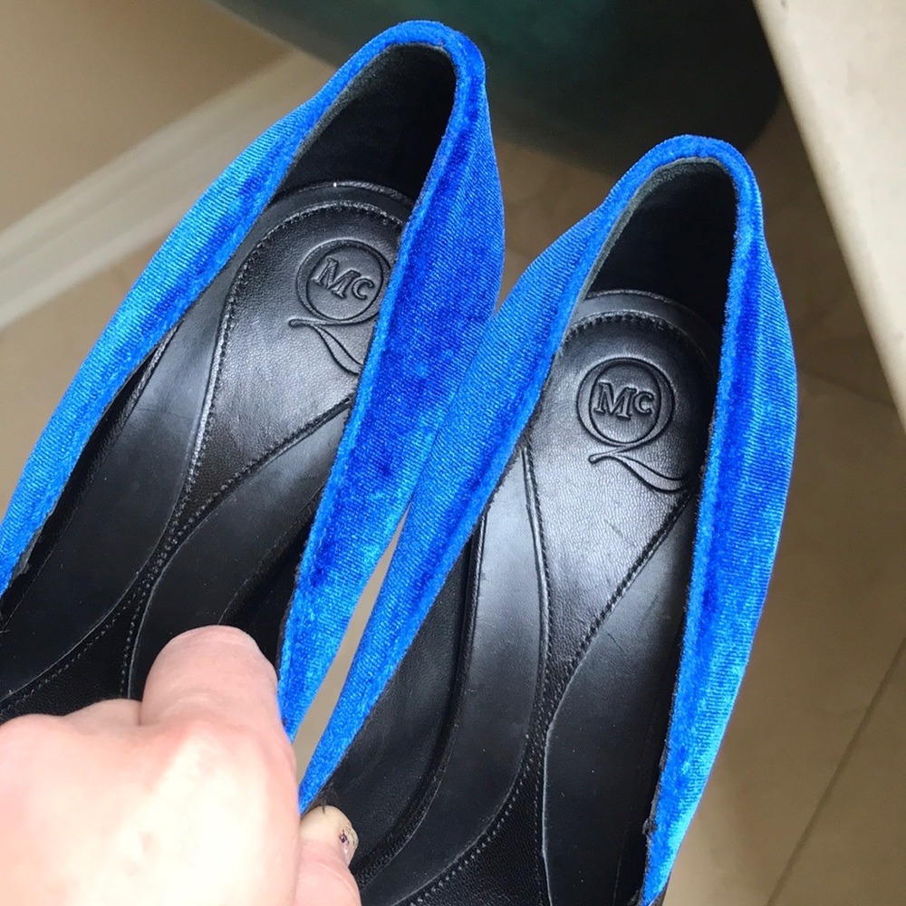 š¤GIFTš¤MQ By Alexander McQueen pump blue velvet - Picture 16 of 16